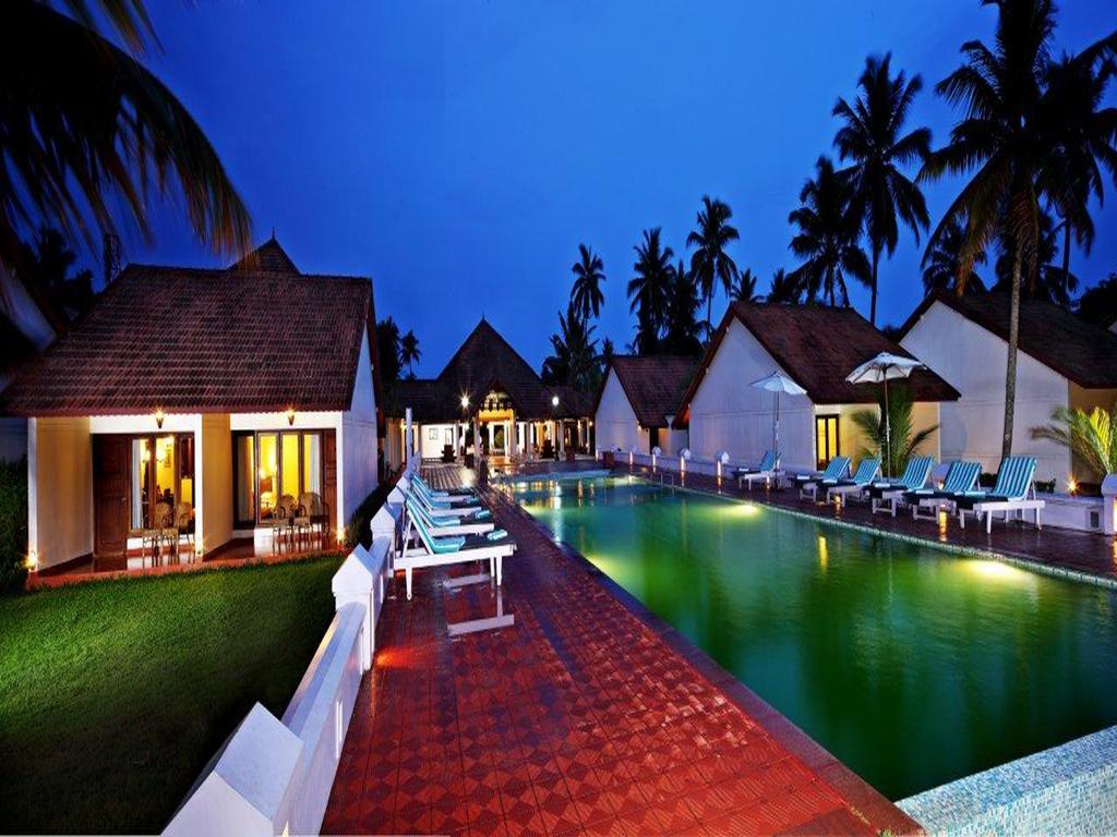 Abad Whispering Palms Hotell Kumarakom Exteriör bild